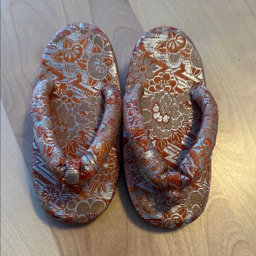 Children’s Japanese Vibrant Floral Brocade Sandals with socks
